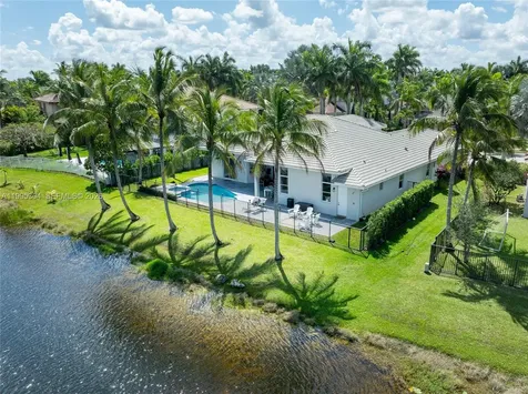 1396 Victoria Isle Drive Weston FL 33327