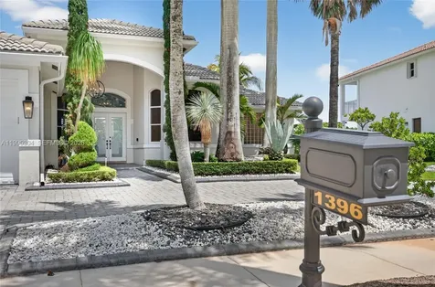 1396 Victoria Isle Drive Weston FL 33327