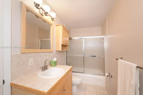 5838 SW 74th Terrace South Miami FL 33143