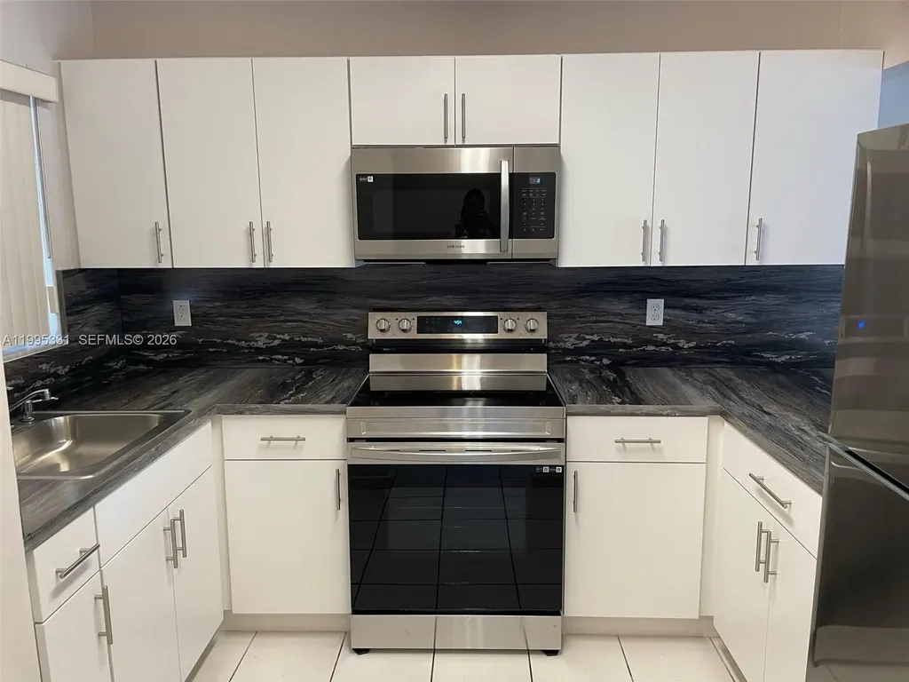 6011 W 24th Avenue Hialeah FL 33016