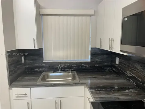 6011 W 24th Avenue Hialeah FL 33016