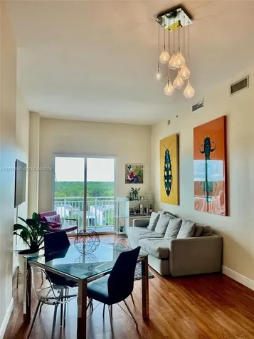 7280 SW 90th Street Miami FL 33156