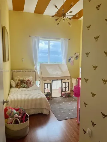 7280 SW 90th Street Miami FL 33156