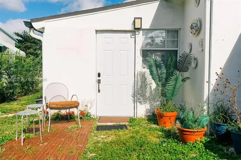 920 NW 84th Street Miami FL 33150
