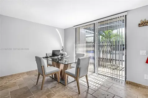 1424 NW 113th Way Pembroke Pines FL 33026