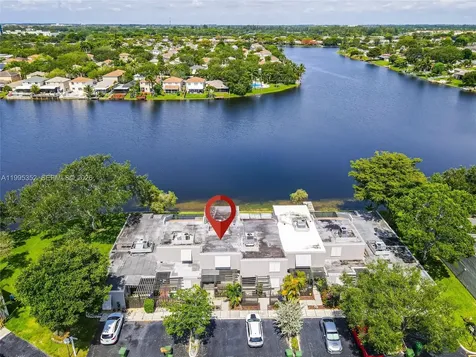 1424 NW 113th Way Pembroke Pines FL 33026