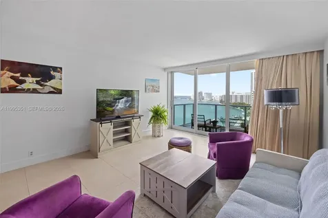 1000 West Avenue Miami Beach FL 33139