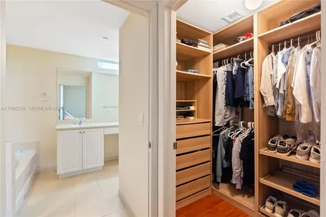 3340 NE 190th Street Aventura FL 33180