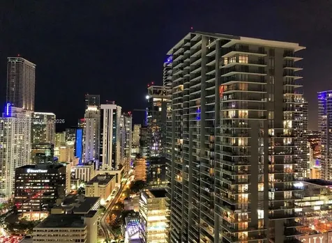 31 SE 5th Street Miami FL 33131