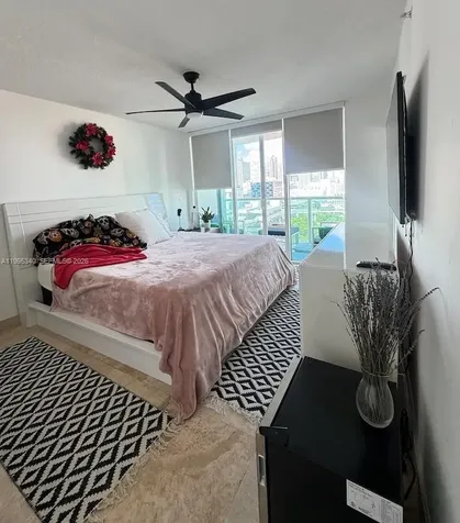 31 SE 5th Street Miami FL 33131