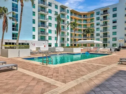 140 S Dixie Highway Hollywood FL 33020