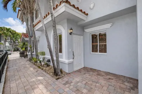 11667 NE 18th Drive North Miami FL 33181