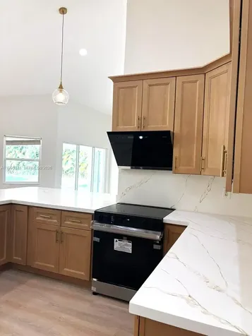 16613 N 61st Place N Westlake FL 33470