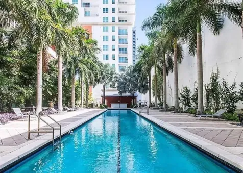 133 NE 2nd Avenue Miami FL 33132