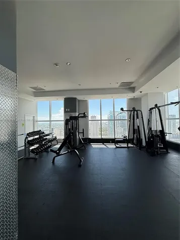 133 NE 2nd Avenue Miami FL 33132