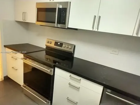 6039 Collins Avenue Miami Beach FL 33140