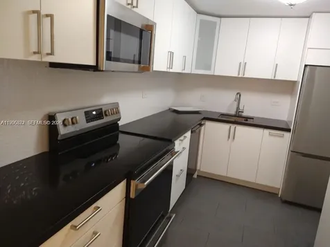 6039 Collins Avenue Miami Beach FL 33140