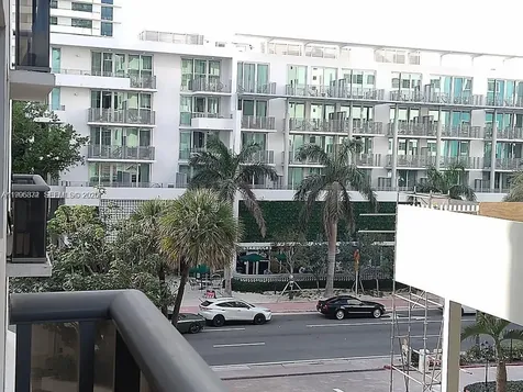 6039 Collins Avenue Miami Beach FL 33140