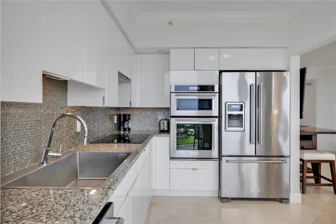 4779 Collins Avenue Miami Beach FL 33140