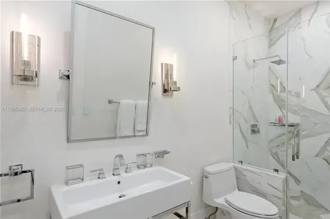 2575 Pine Tree Drive Miami Beach FL 33140