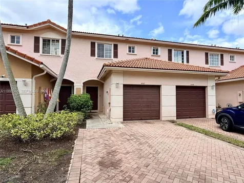 5747 Isles Circle Tamarac FL 33321