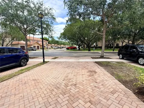 5747 Isles Circle Tamarac FL 33321