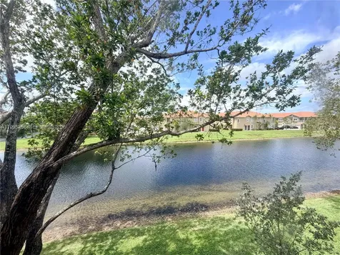 5747 Isles Circle Tamarac FL 33321