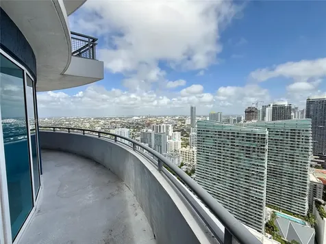 60 SW 13th Street Miami FL 33130