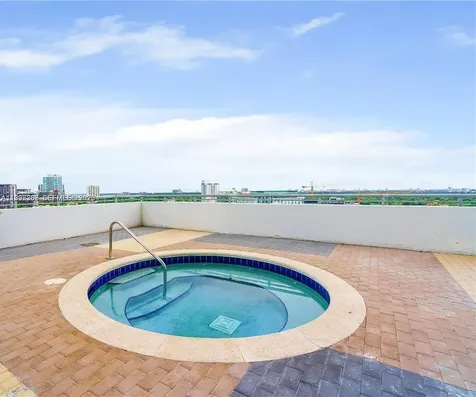 60 SW 13th Street Miami FL 33130