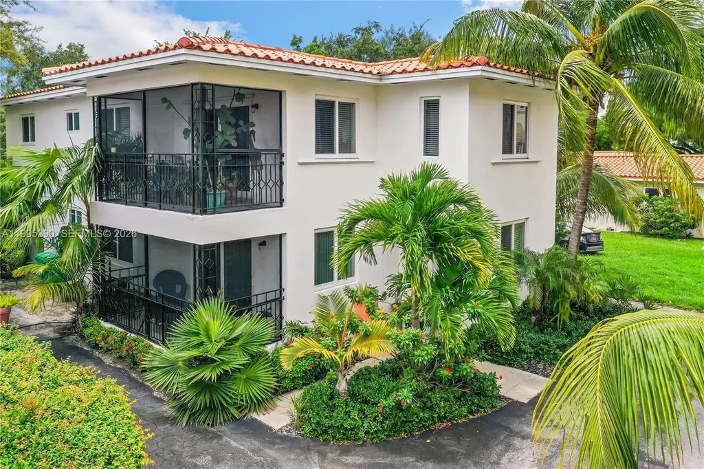 2720 S Le Jeune Road Coral Gables FL 33134