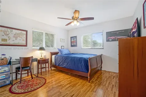 2720 S Le Jeune Road Coral Gables FL 33134