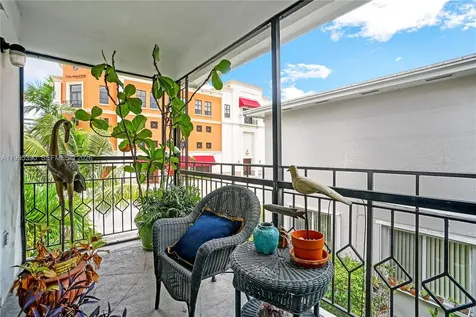 2720 S Le Jeune Road Coral Gables FL 33134