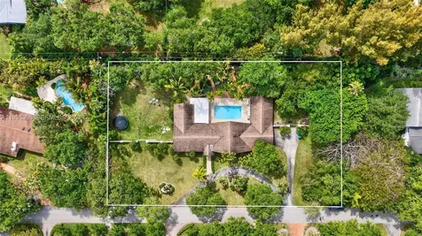 12330 Pine Needle Lane Pinecrest FL 33156