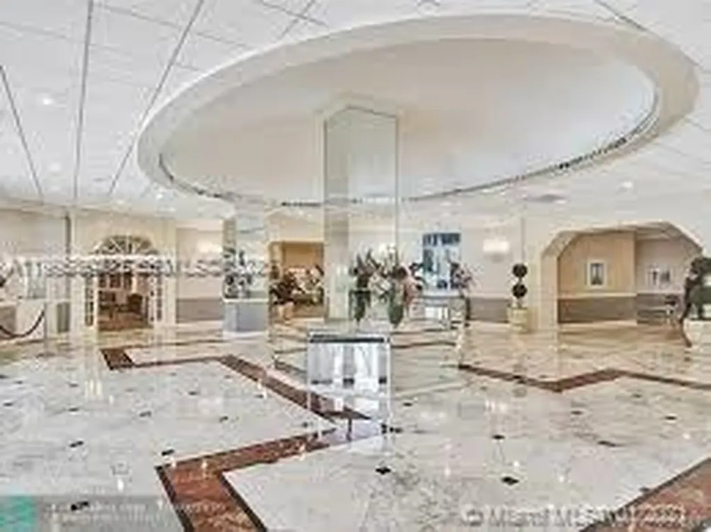 3800 S Ocean Drive Hollywood FL 33019