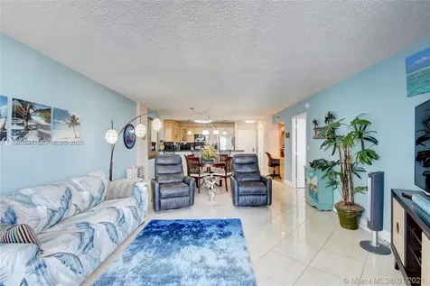 3800 S Ocean Drive Hollywood FL 33019