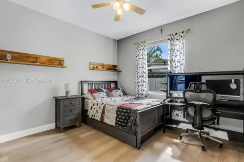17921 NW 10th Street Pembroke Pines FL 33029