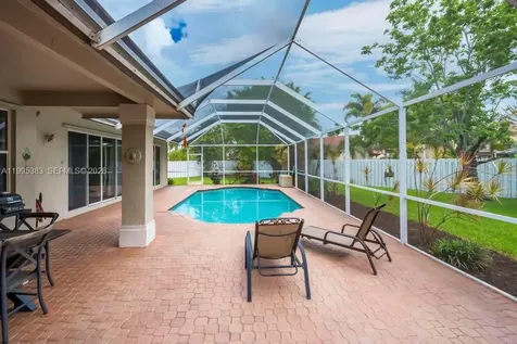 17921 NW 10th Street Pembroke Pines FL 33029