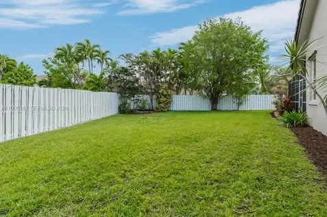 17921 NW 10th Street Pembroke Pines FL 33029