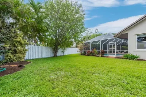 17921 NW 10th Street Pembroke Pines FL 33029