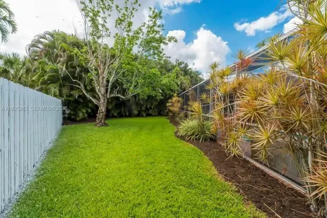 17921 NW 10th Street Pembroke Pines FL 33029