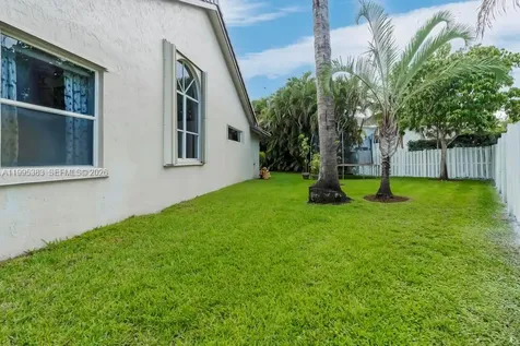 17921 NW 10th Street Pembroke Pines FL 33029