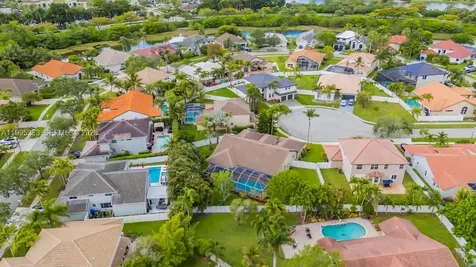 17921 NW 10th Street Pembroke Pines FL 33029
