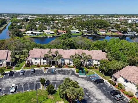 815 W Boynton Beach Boulevard Boynton Beach FL 33426