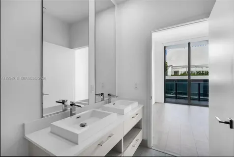 45 SW 9th Street Miami FL 33130