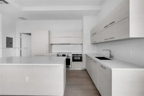 45 SW 9th Street Miami FL 33130