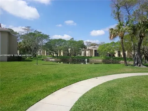 800 Cypress Park Way Deerfield Beach FL 33064