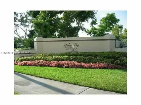 800 Cypress Park Way Deerfield Beach FL 33064