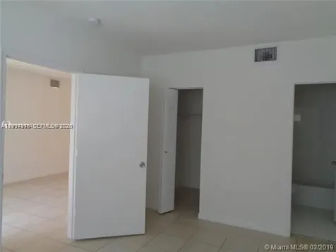 3271 Sabal Palm Manor Davie FL 33024