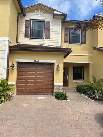 4706 Santa Cruz Way Davie FL 33314
