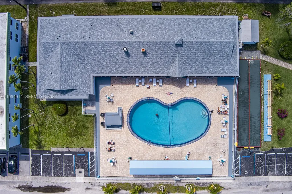 1300 N 12th Court Hollywood FL 33019